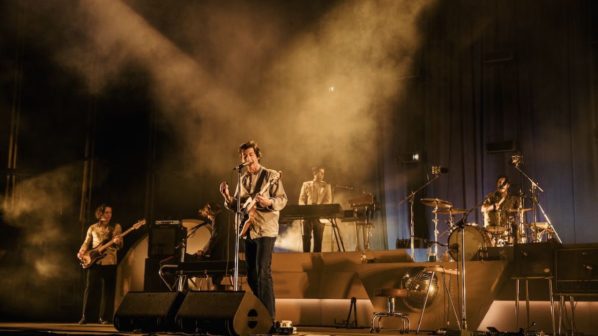 Arctic Monkeys anunciam turnê pelo Reino Unido e Irlanda