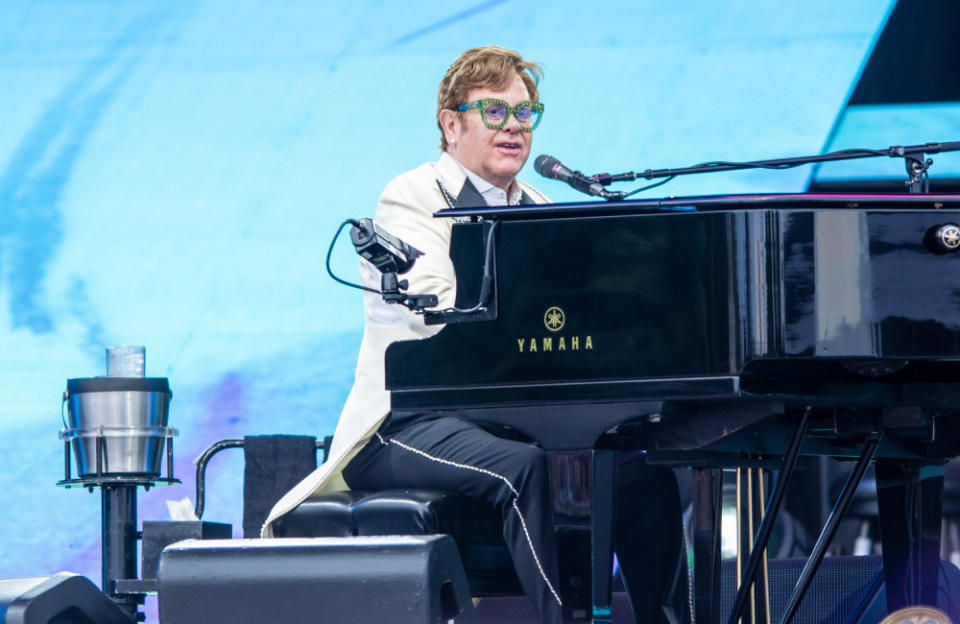 A nova colaboração de Sir Elton John e Dolly Parton / Sir Elton John and Dolly Parton's new collaboration