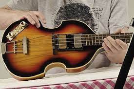 Guitarra roubada de Sir Paul McCartney recuperada, 50 anos depois / Sir Paul McCartney’s stolen guitar recovered, 50 years later