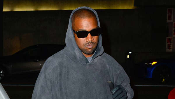 Kanye West agradece a Travis Scott por ajudá-lo a ir à festa da filha Chicago