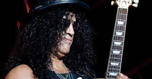 Slash queria tocar guitarra depois de ouvir Jimmy Page do Led Zeppelin em Whole Lotta Love / Slash wanted to play guitar after hearing Led Zeppelin's Jimmy Page on Whole Lotta Love